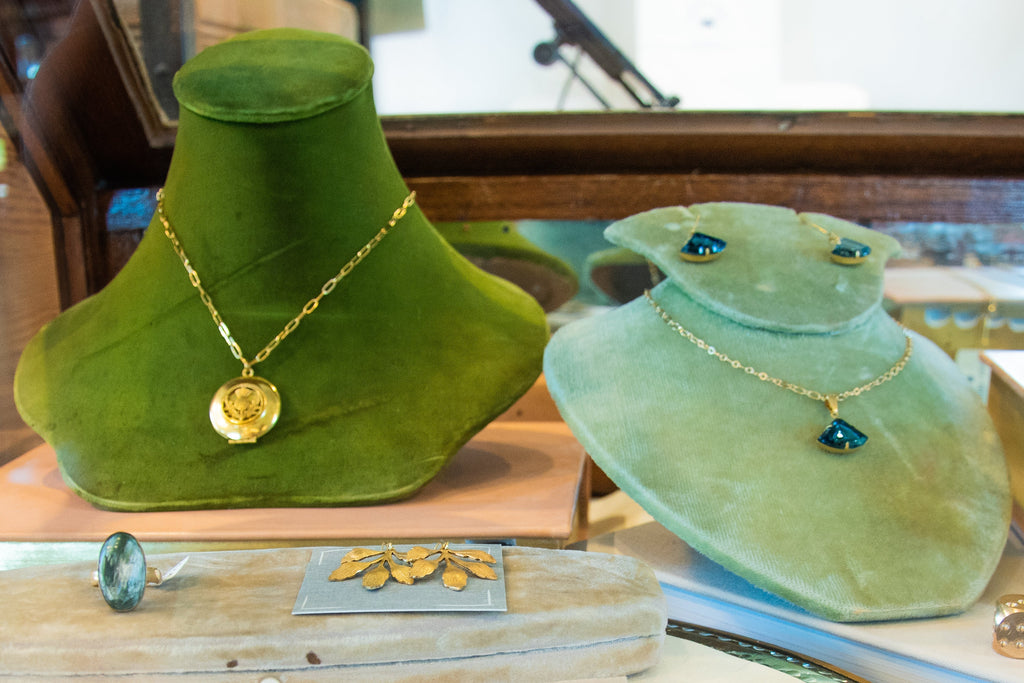 Vintage Meets Modern: Jewelry With a Story