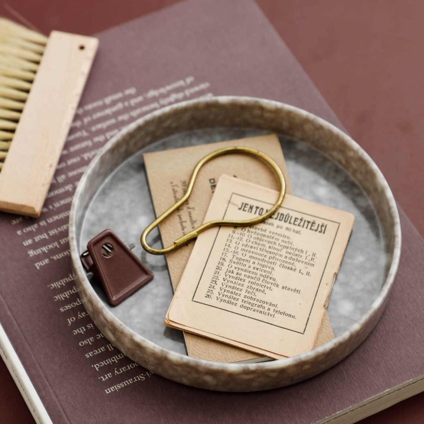 Melamine CircleTray - Lifestyle