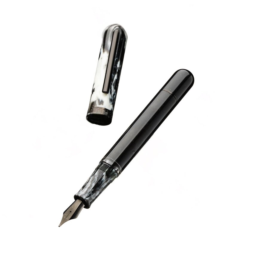 Nahvalur Voyage Fountain Pen - Cookies & Cream