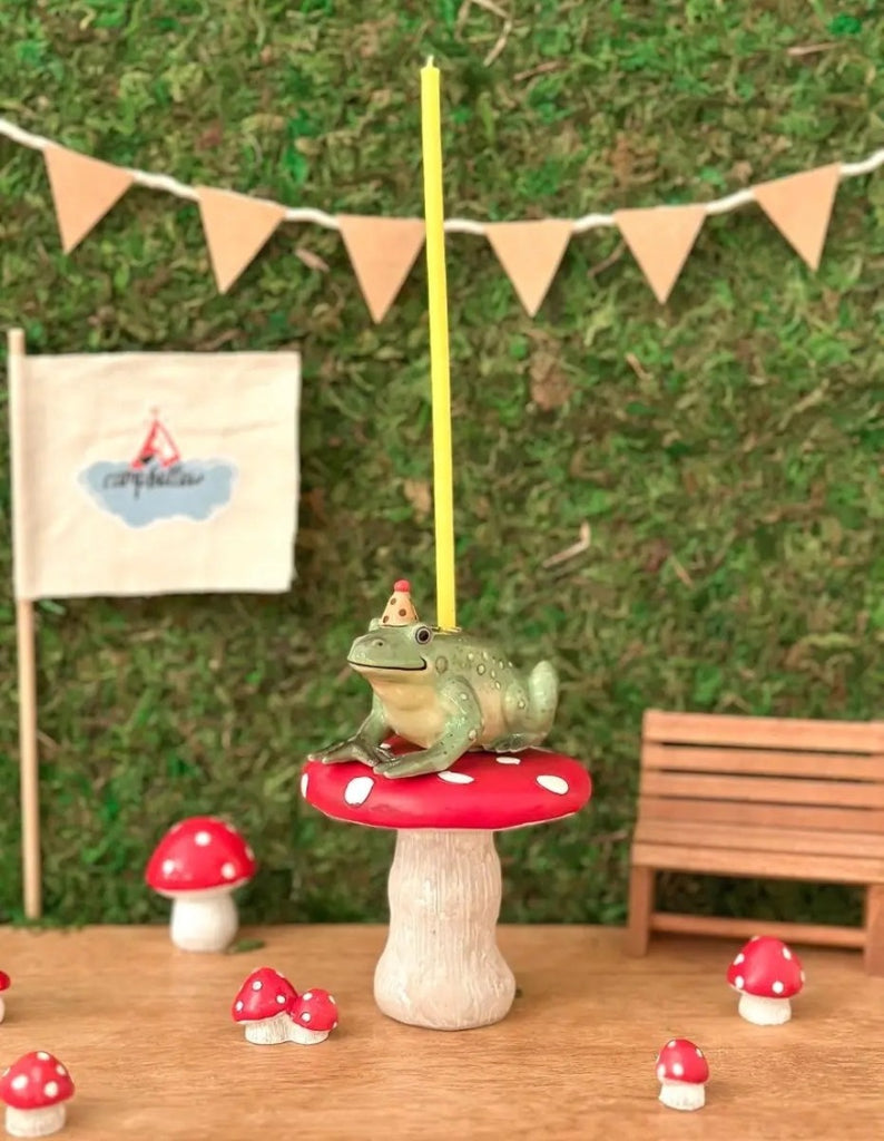 Toad Cake Topper - Displayed
